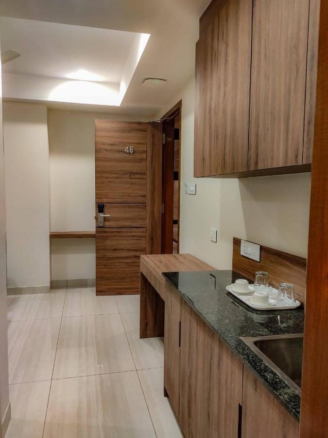 Rr Mount Elite Suites Chennai Exterior foto